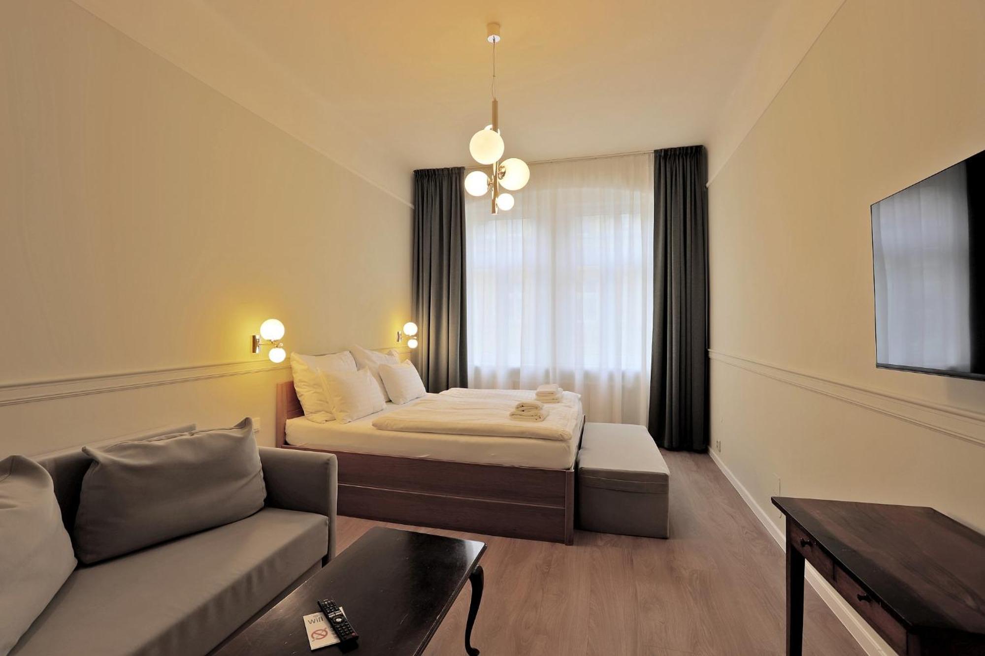 Hotel Kavalir Karlovy Vary Kültér fotó